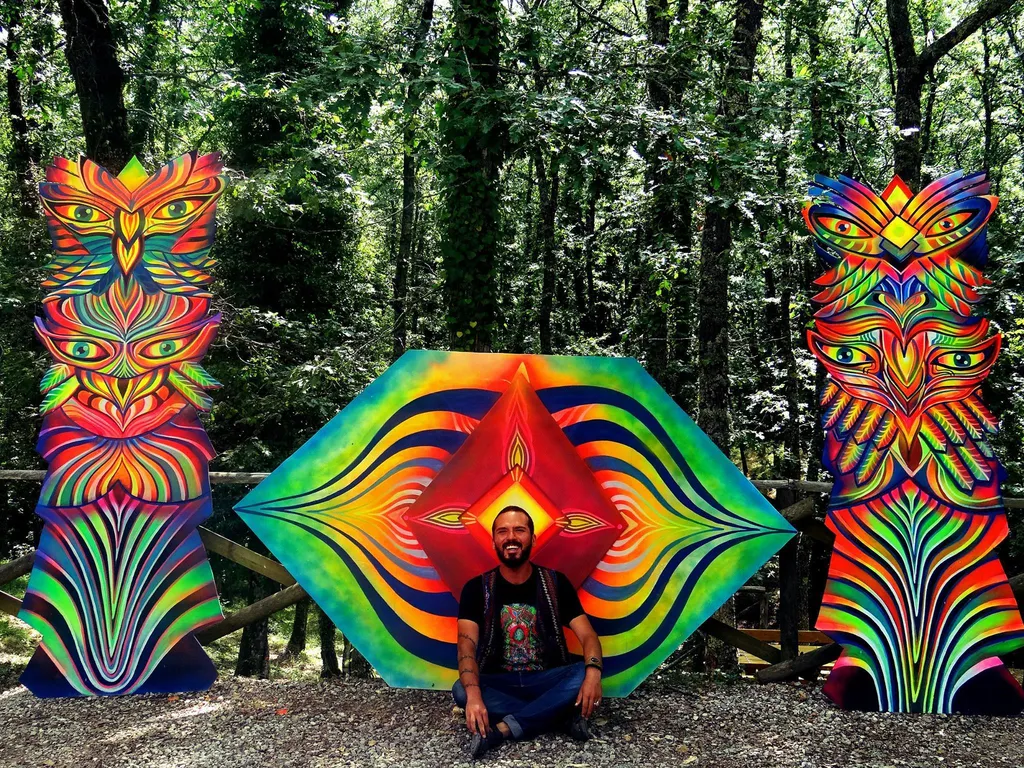 main_stage_totem_for_wao_festival_italy_2015_resized